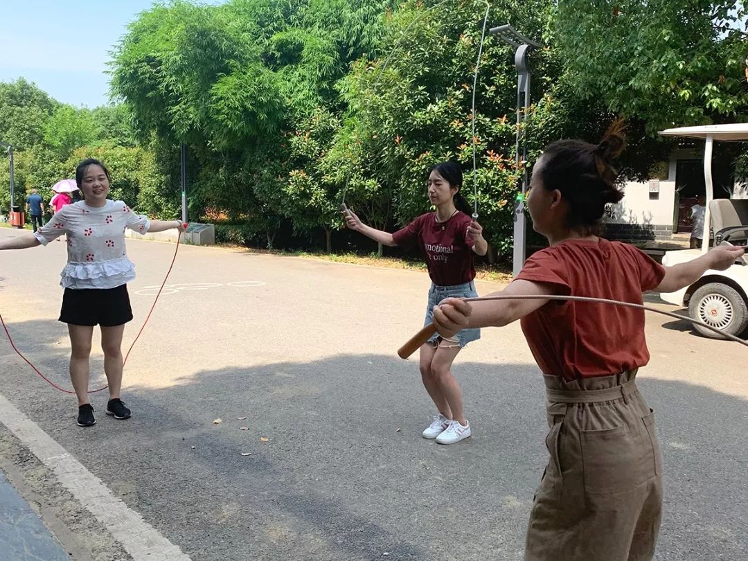 巨精團(tuán)建 | 打卡后官湖濕地公園，頂住高溫出來燒烤的都是真愛呀~