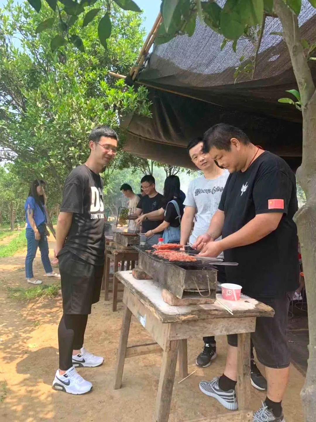 巨精團(tuán)建 | 打卡后官湖濕地公園，頂住高溫出來燒烤的都是真愛呀~